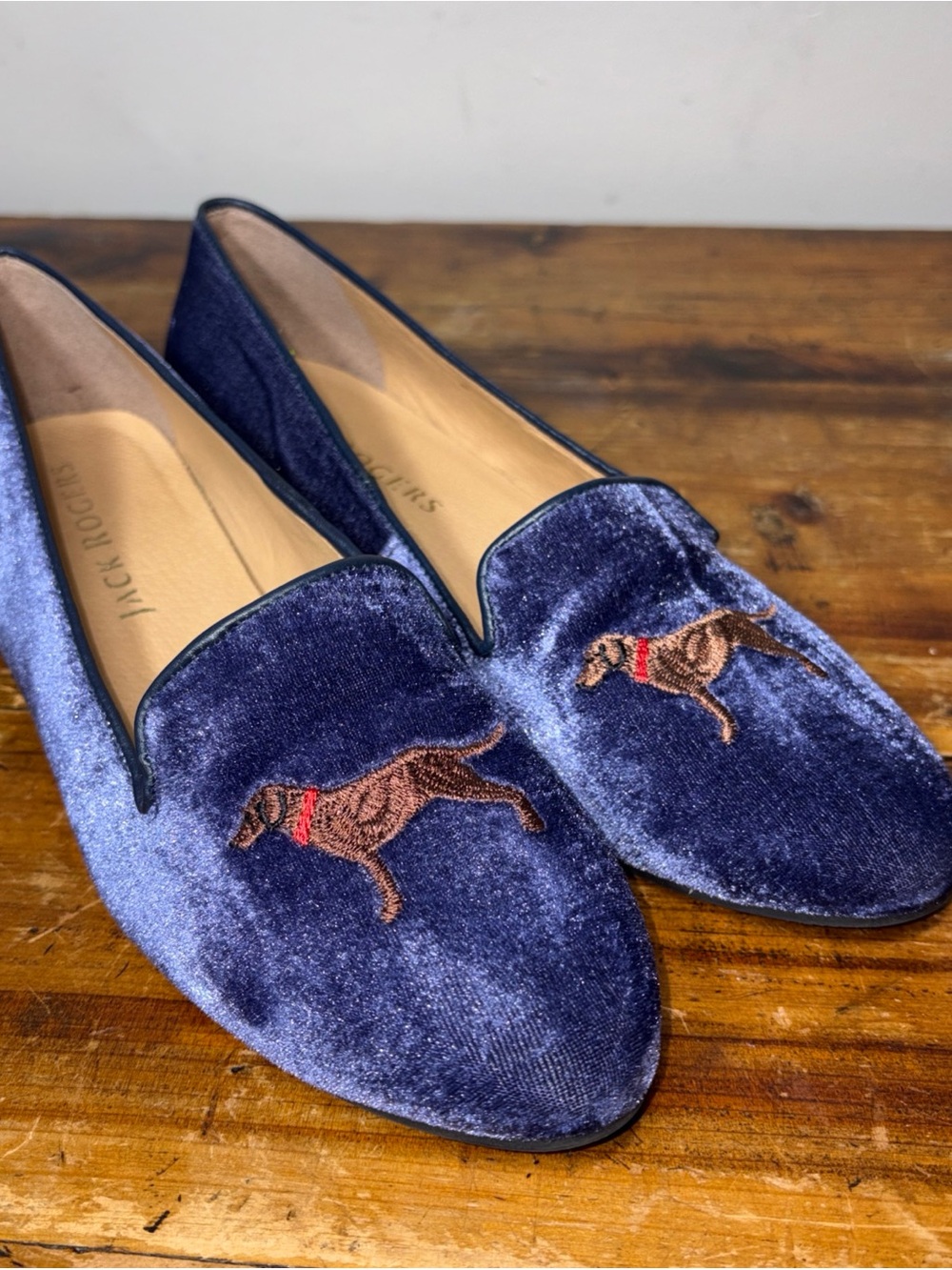 Jack Rogers Loafers Womens 8 Blue Velvet 
black lab dog Embroidered  smoking